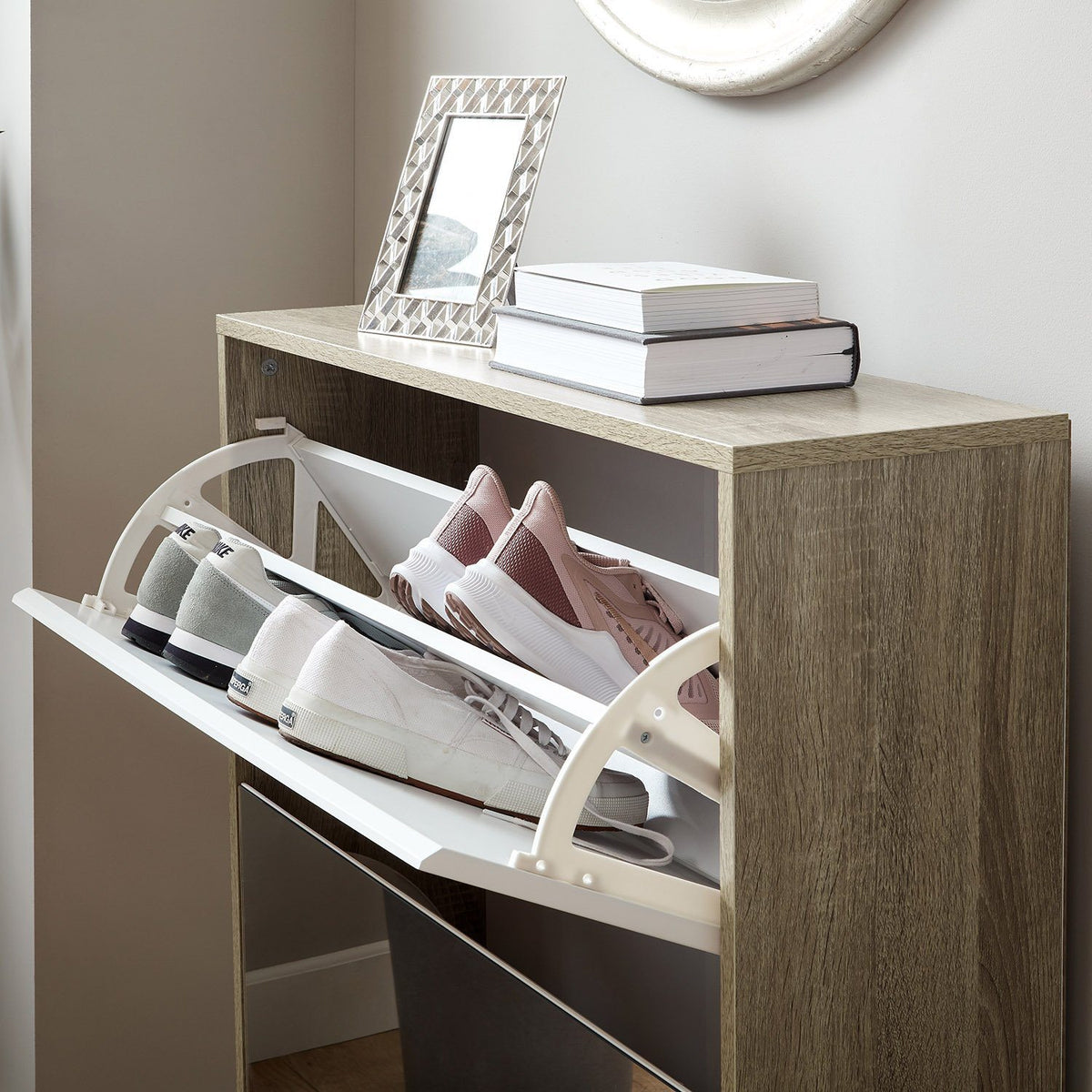 Anderson - Meuble à Chaussures - 2 Portes - Effet Chêne et Blanc - laura james