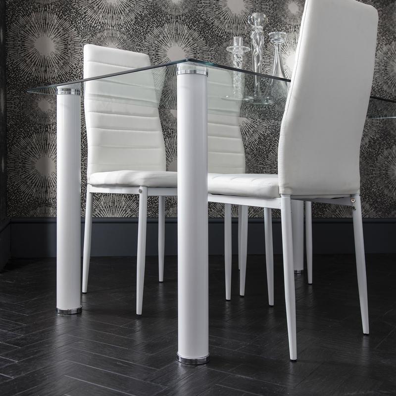 Table a manger et chaises blanches - Ensemble 6 places - Laura James